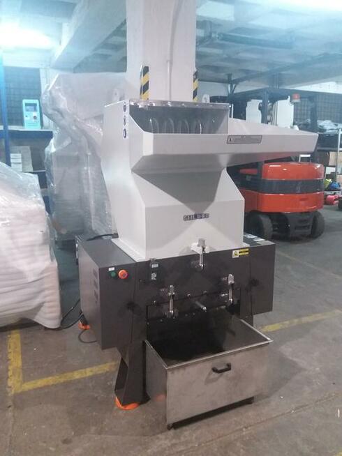 Młyn granulator do mielenia tworzyw sztucznych 15kW !!!
