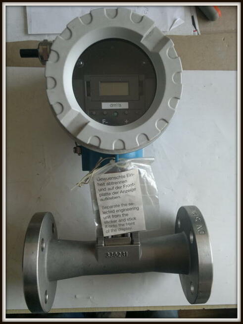 Przepływomierz wirowy Endress+Hauser Prowirl 77