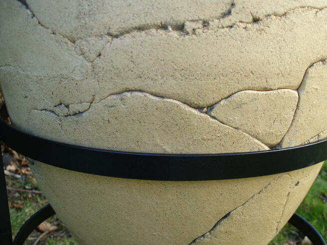 Mrozoodporna donica ceramiczna + stojak 80 cm.