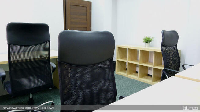 Biuro serwisowane w centrum Warszawy. Niezależne pokoje.