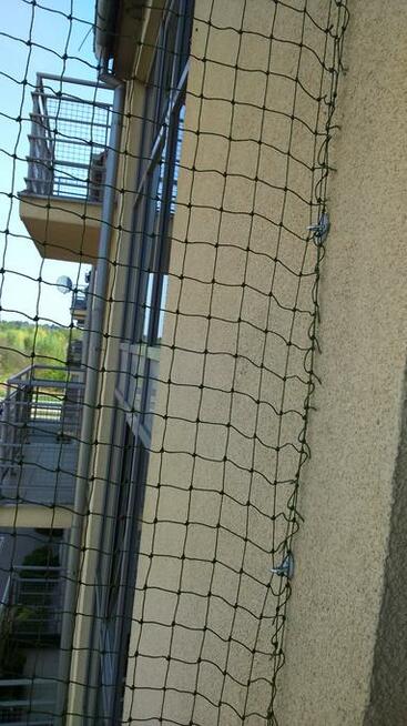 Zabezpieczanie balkonów siatką