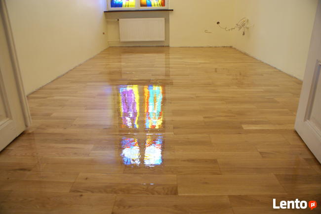 Układanie podłóg drewnianych, parkietów, paneli laminowanych