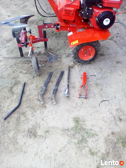 Sprzedam traktorek jednoosiowy ogrodniczy