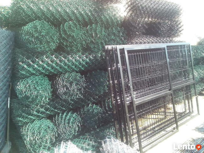 Słupki do siatki panele i słupki bramy pustaki