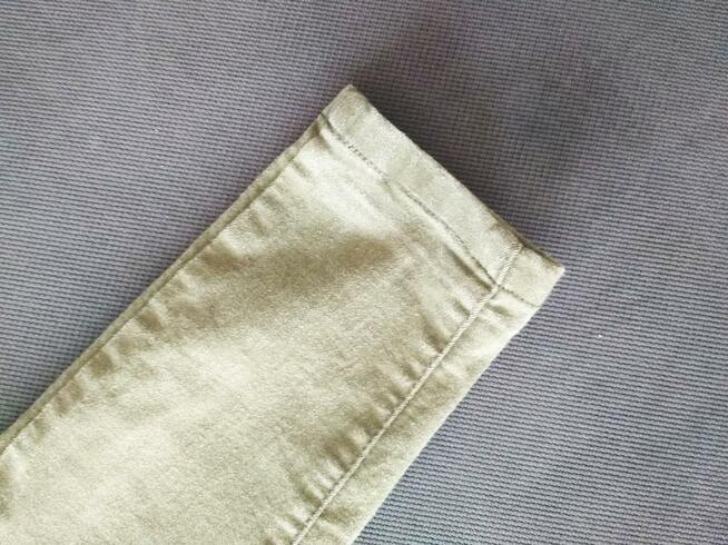 Spodnie z wysokim stanem