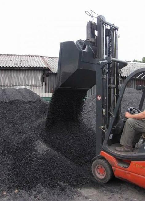 Szufla hydrauliczna 0,6m3 montowana na karetce