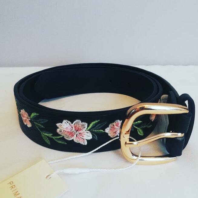 Haftowany piękny pasek Primark