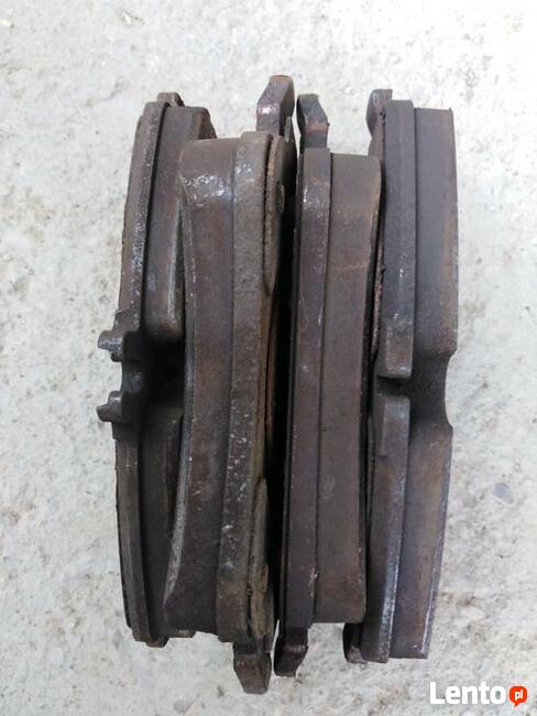 KLOCKI HAMULCOWE PRZÓD MERCEDES KLASA C 240/270/320/ CLK 24