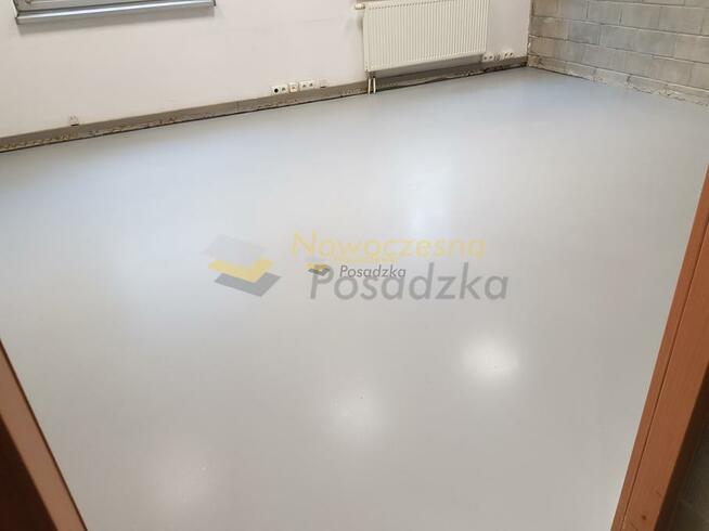 Posadzka przemysłowa żywiczna zamiast płytek do garażu !!!