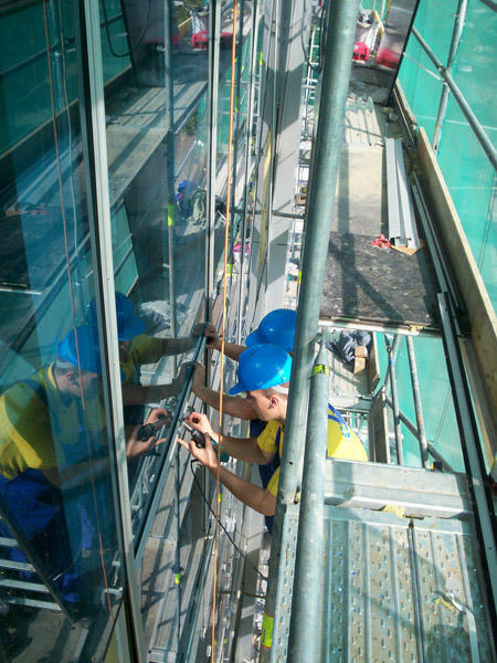 Renowacja okien drewnianych, wymiana pakietów szybowych