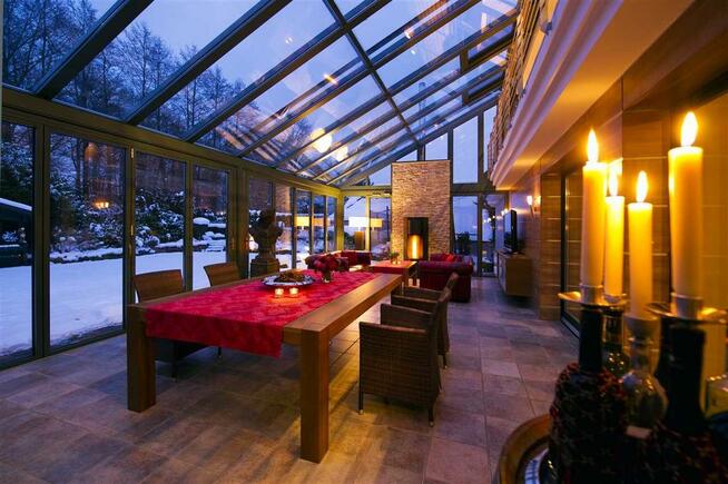 Tarasy-Balustrady-Zadaszenia-Zabudowy szklane