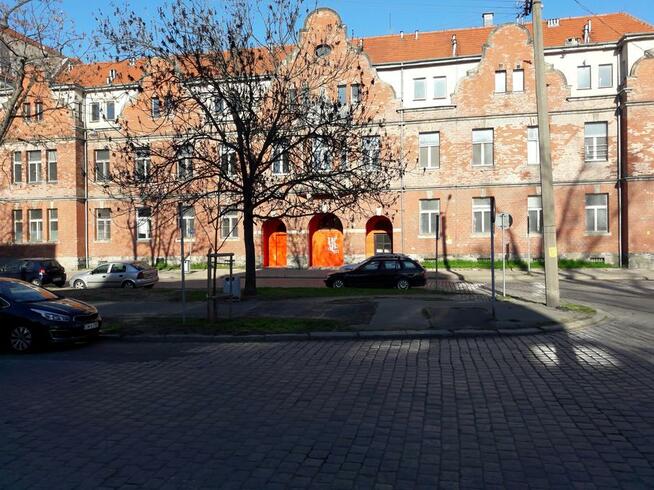 Usługi krawieckie, pogotowie krawieckie, krawcowa, krawiec
