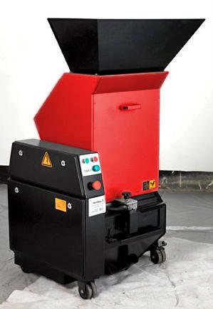 Granulator tworzyw sztucznych Plastiku MACHTEK MG15C