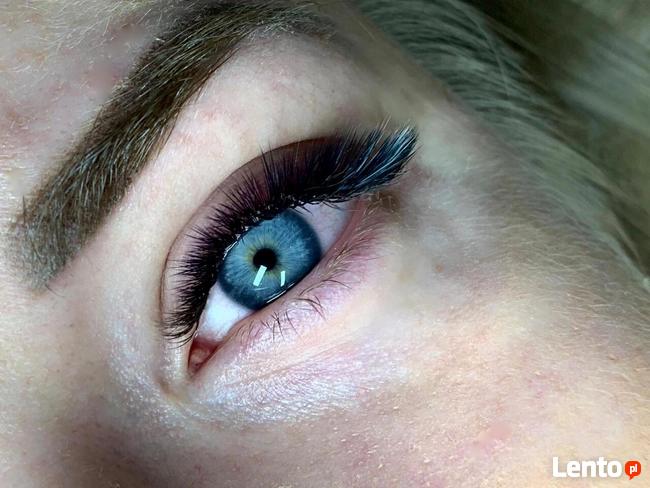 Kurs Przedłużanie i Zagęszczane Rzęs