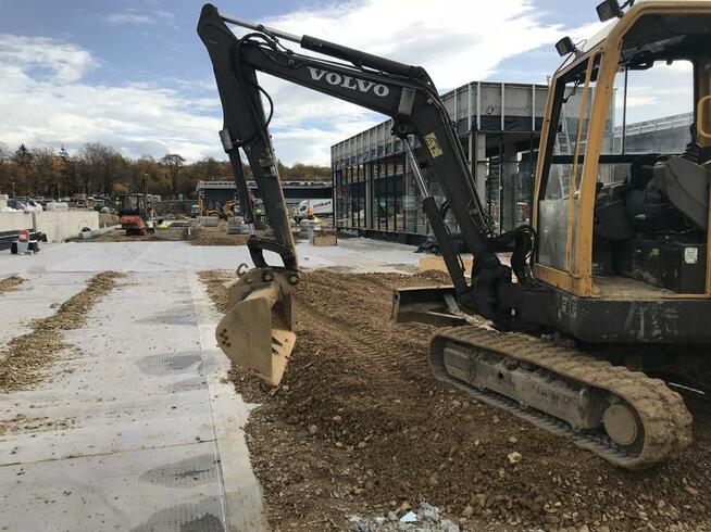 Usługi Wynajem Minikoparki Minikoparka Koparka VOLVO 3T