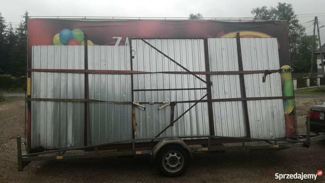 transport garaży blaszanych metalowych bram garażowych