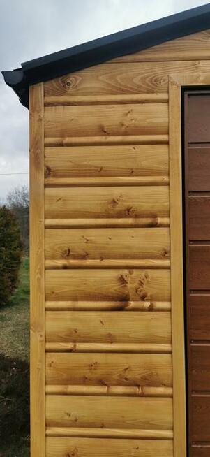 Garaż drewniany nowoczesny