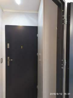 Wynajmę kawalerkę w doskonałej lokalizacji.