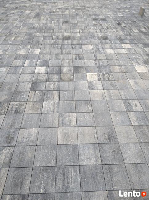 układanie kostki brukowej