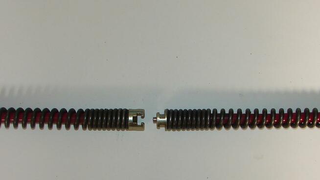 ZESTAW W KOSZU_ SPIRALA SSMK 16x2,3 Z CZERWONĄ ŻYŁKĄ