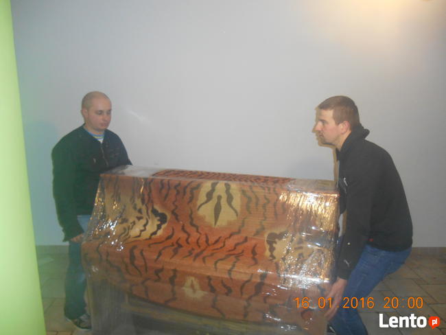 Transport pianin Bielsko.