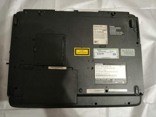 Laptop Toshiba Centrino z uszkodzoną karta graficzna