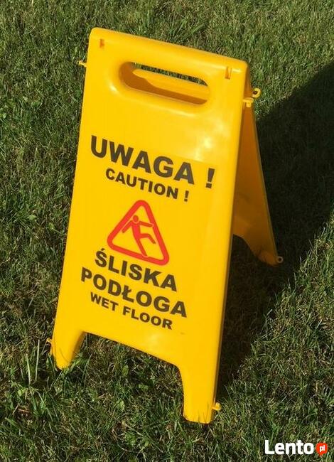 Potykacz: ZAKAZ PRZEJŚCIA, wraz z piktogramem