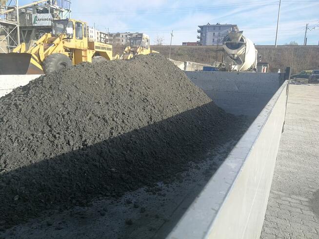 Beton towarowy półsuchy, zaprawa cementowa TRANSPORT KRAKÓW