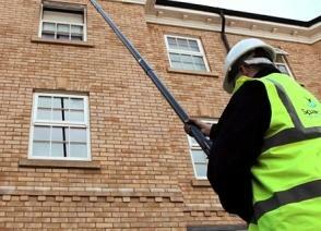 Mycie szkła, Mycie blachy, Czyszczeie rynien dachowych.