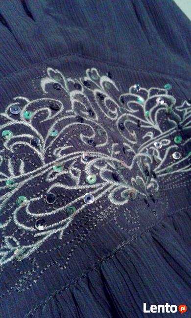 Zwiewna sukienka z gołymi plecami i haftem:) szaro-kamienna:)