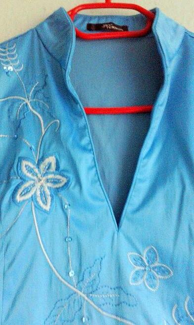 Turkusowa, haftowana, orientalna sukienka