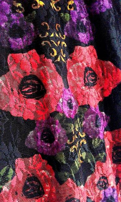 Koronkowa, kwiatowa bluzka - długi rękaw