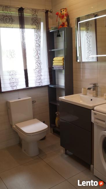 Domki wczasowe nad jeziorem z basenem