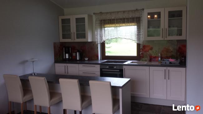 Domki wczasowe nad jeziorem z basenem