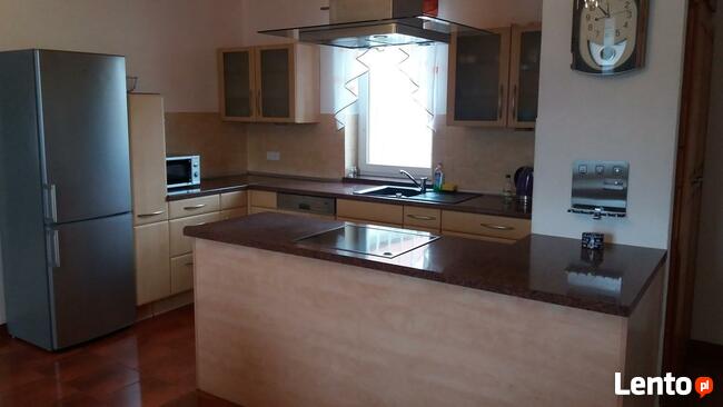 Domki wczasowe nad jeziorem z basenem