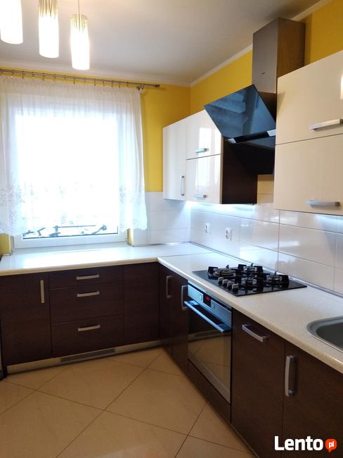 Meble na wymiar / Meble Kuchenne / Szafy Wnękowe Przesuwne /