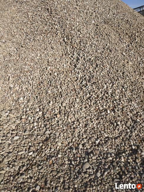 Żwir piach ziemia gruz