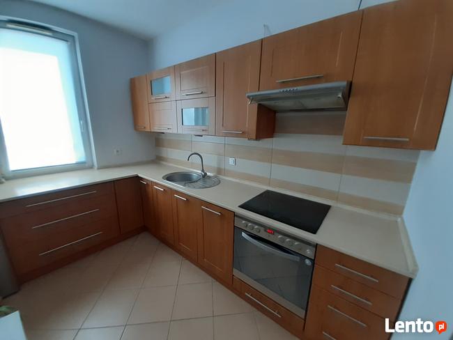 Meble na wymiar / Meble Kuchenne / Szafy Wnękowe Przesuwne /