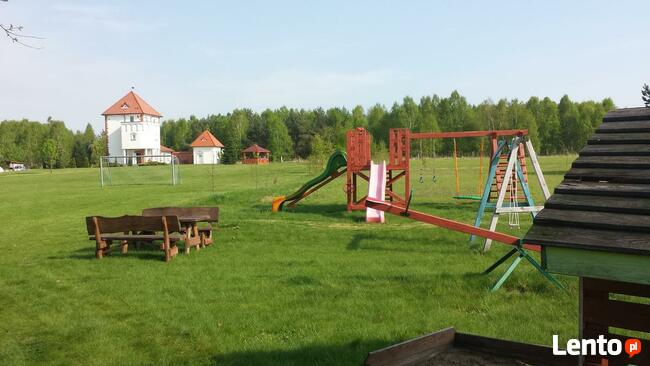 Domki wczasowe nad jeziorem z basenem