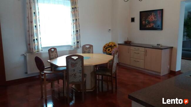 Domki wczasowe nad jeziorem z basenem