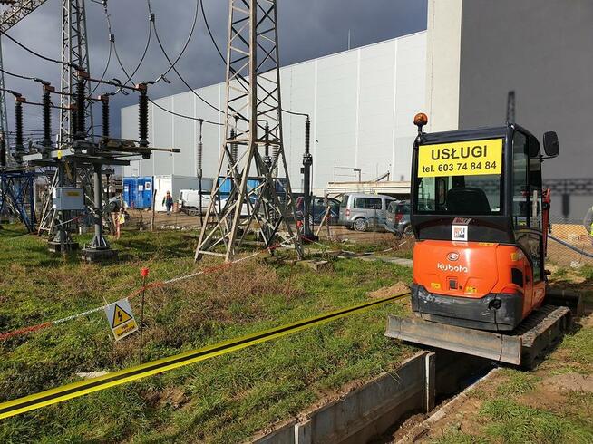 Usługi minikoparką i młotem wyburzeniowym na minikoparce