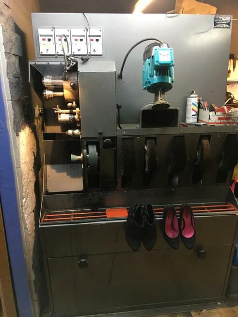 SZEWC Kraków dojazd do klienta. Door2door mobile shoerepair