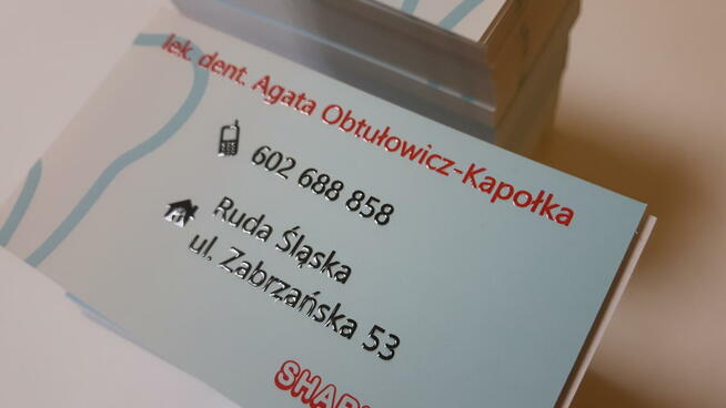 Wizytówki z folią silk touch i lakierem wybiórczym 3D orygin