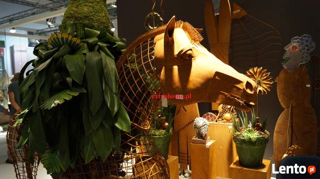 Rzeźba Koń 1:1 ze stali corten do ogrodu na kwiaty