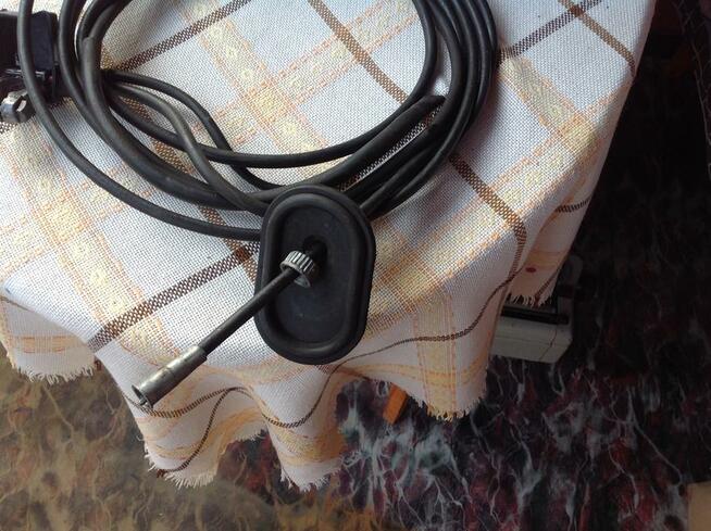 Linka z pancerzem napędu szybkościomierza - Fiat 126P