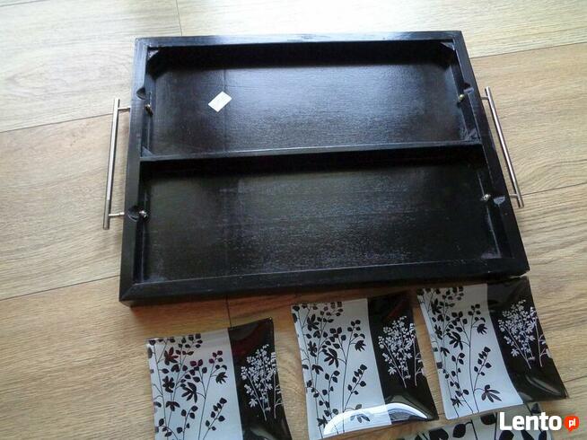 Taca drewniana + szklana podkładka i 3 miseczki