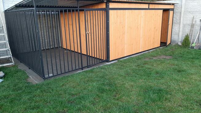 Komfortowy kojec dla psa. Różne typy - schowki, drewutnie