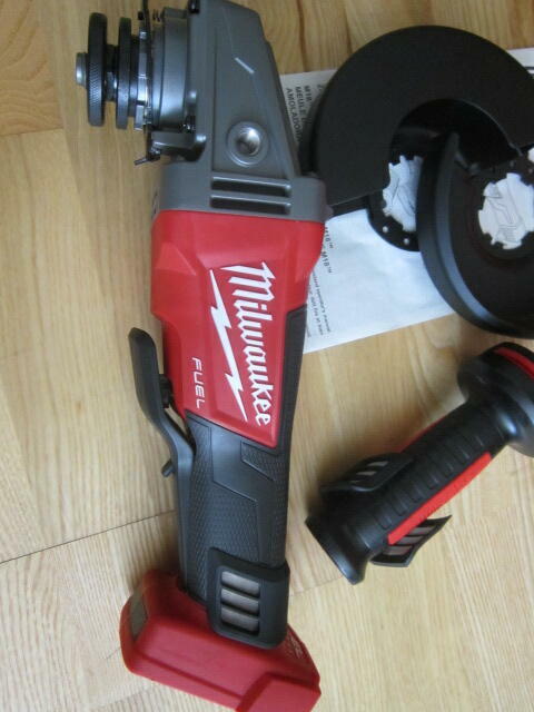 Milwaukee szlifierka katowa 18v
