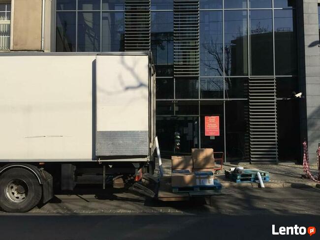 Tanie Przeprowadzki Wroclaw Przewóz Palet auto z windą