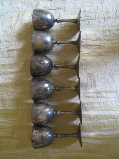 Kieliszki posrebrzane z PRL, met 1